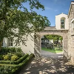 And Golf Hotel