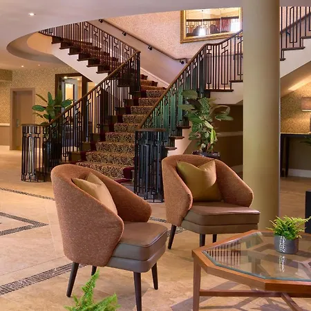 Hotel And Golf